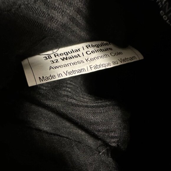 Kenneth Cole Awearness Suit - Grey - Sz 38R/32R - Picture 6 of 7